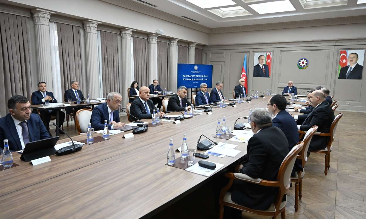 Əli Əsədovdan təcili iclas: kimlər iştirak etdi? - Foto 