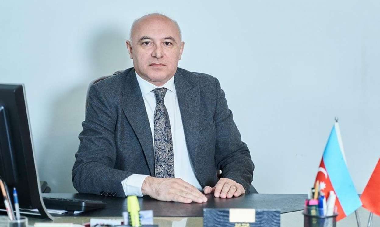 Cənab deputat, vətəndaşlardan kim üzr istəməlidir? 