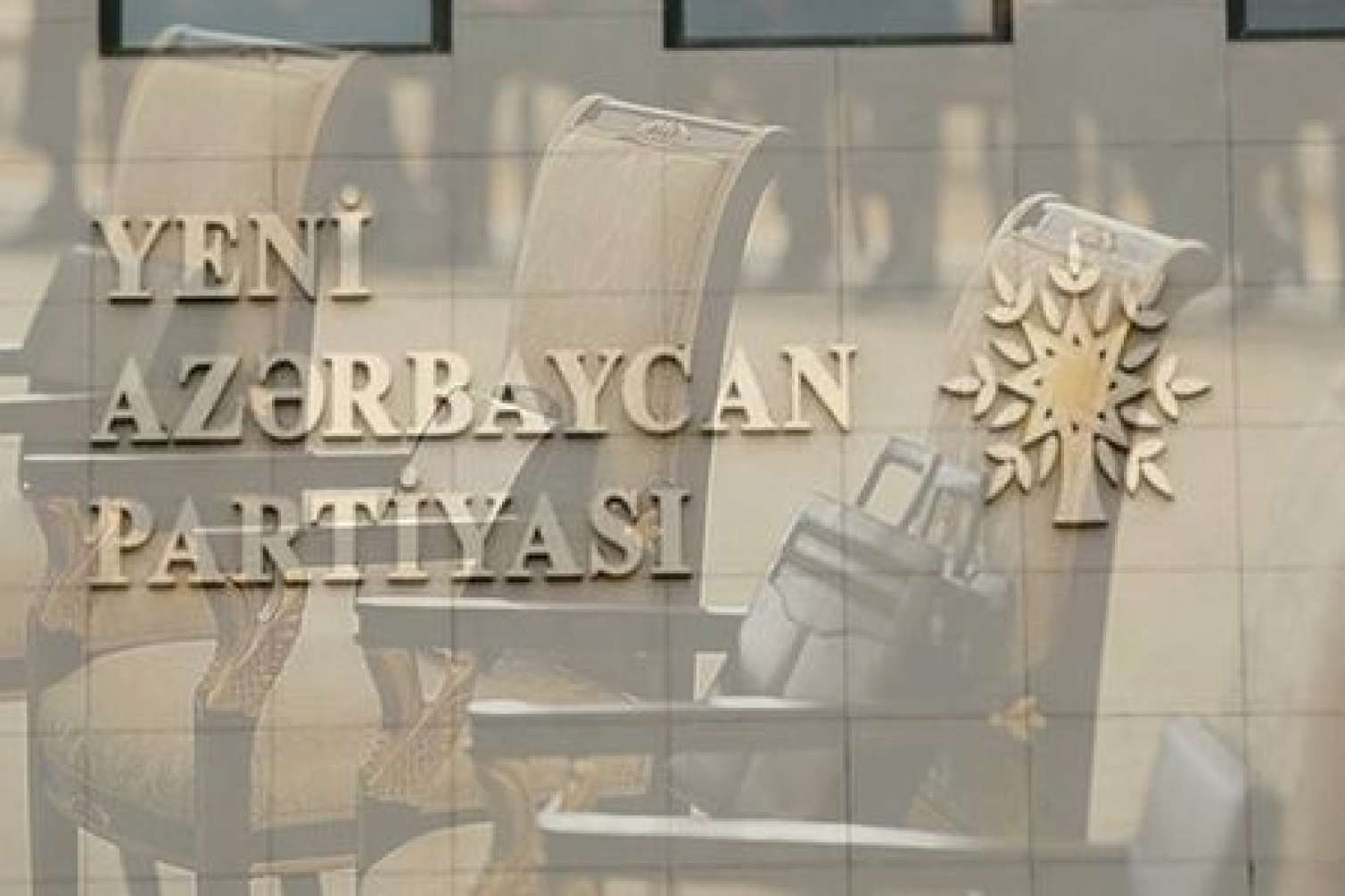 YAP siyasi rəqabətə hazırlanır: Sabiq məmurları gənclər əvəzləyə bilər 