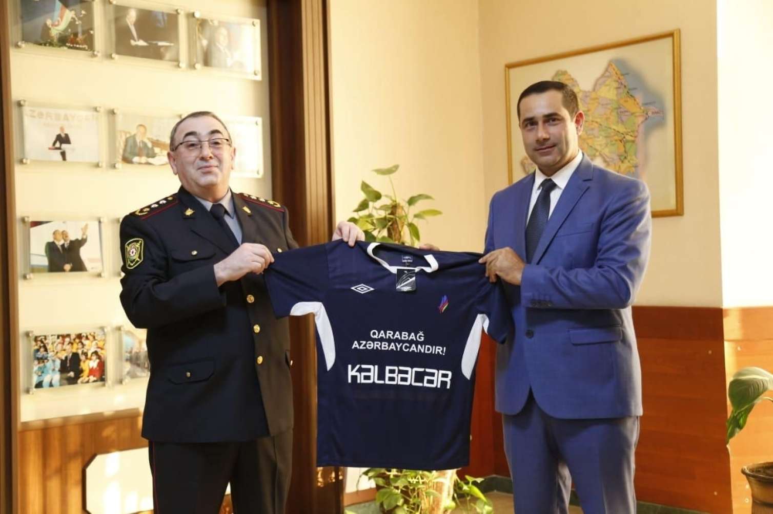 Polislər və idman jurnalistləri bayram günündə üz-üzə gəldi  