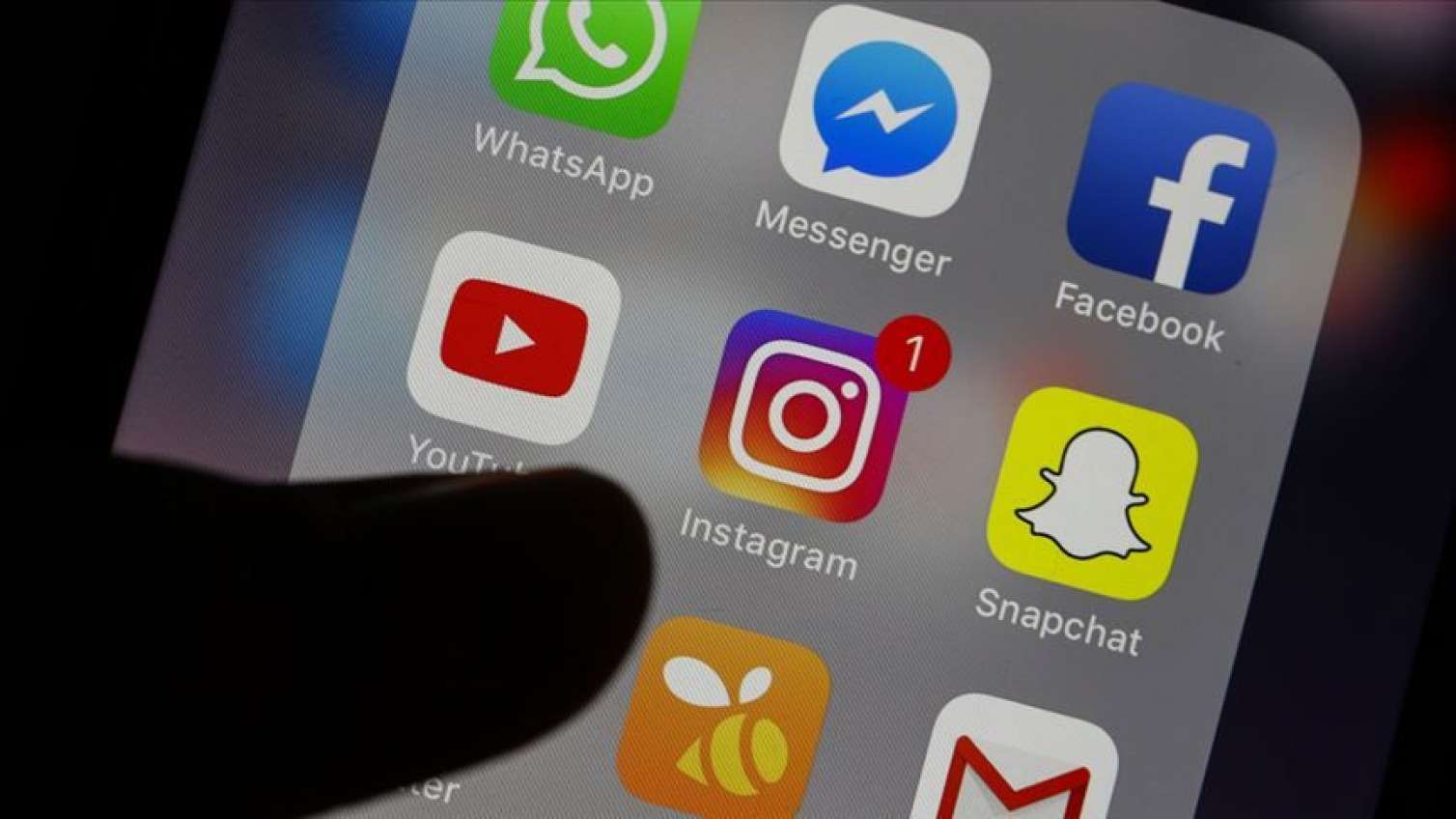 Sosial şəbəkələrdə yenə problem yarandı 