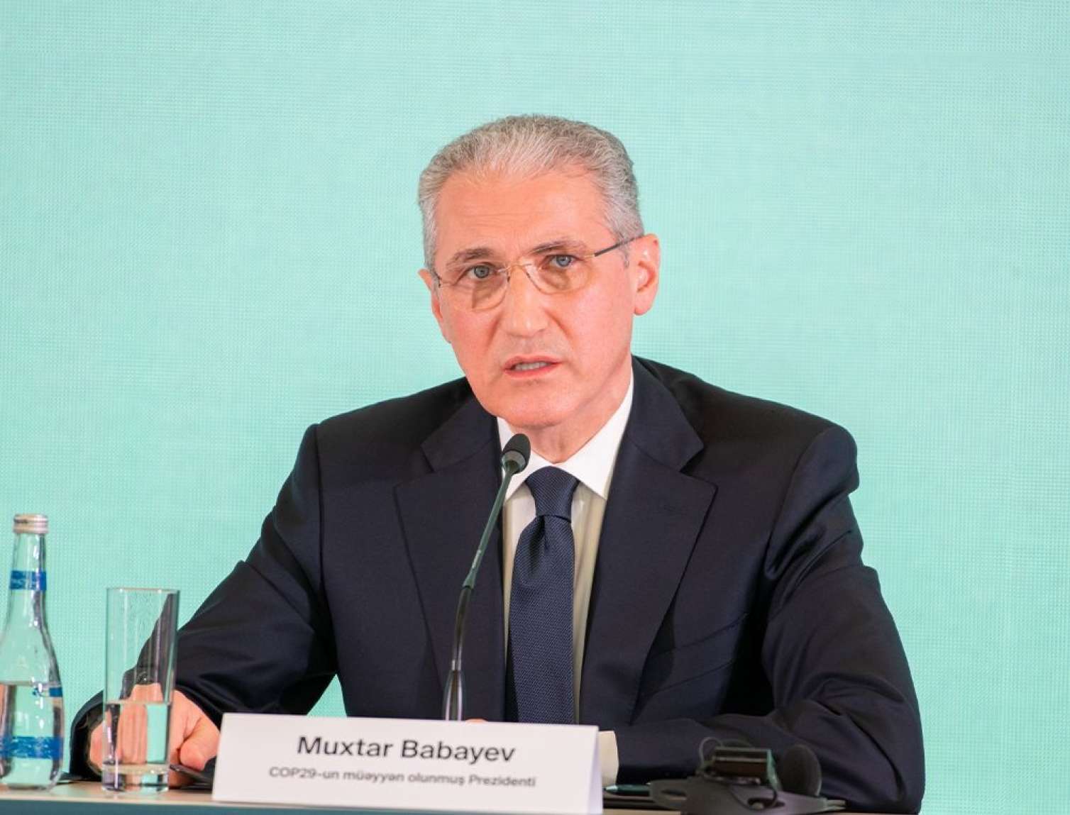 Muxtar Babayevin müavinlərinin sayı artırıldı 