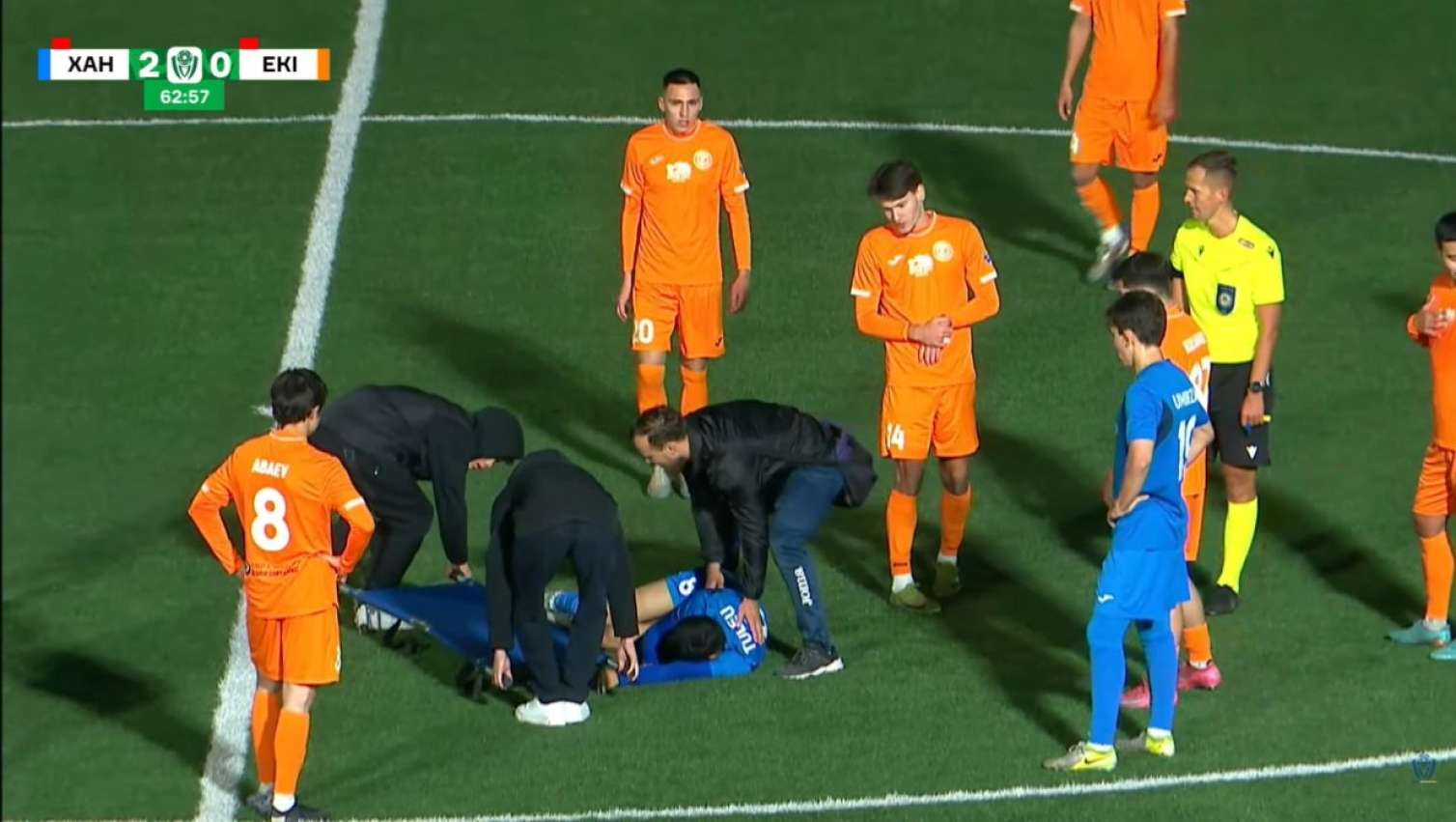 "Kayrat"ın gənc futbolçusu oyun zamanı öldü  VİDEO