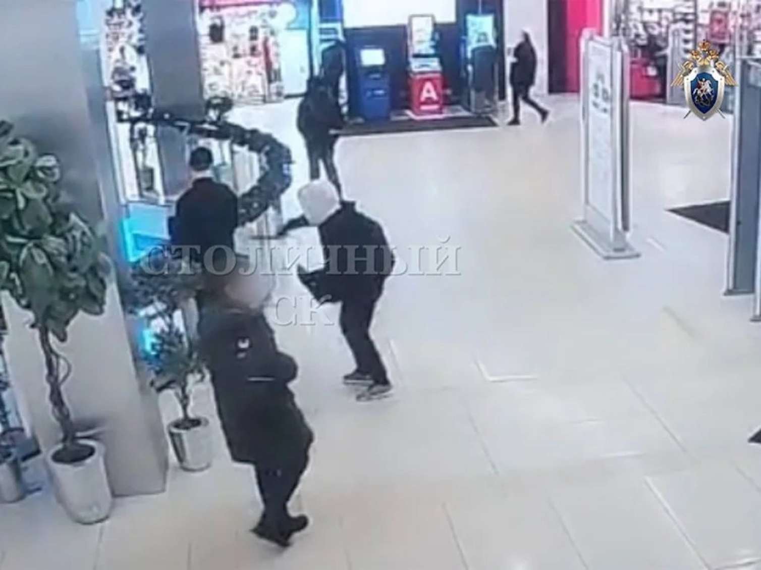 Moskvada tələbə iki nəfəri yaraladı – Əslən azərbaycanlıdır – VİDEO 