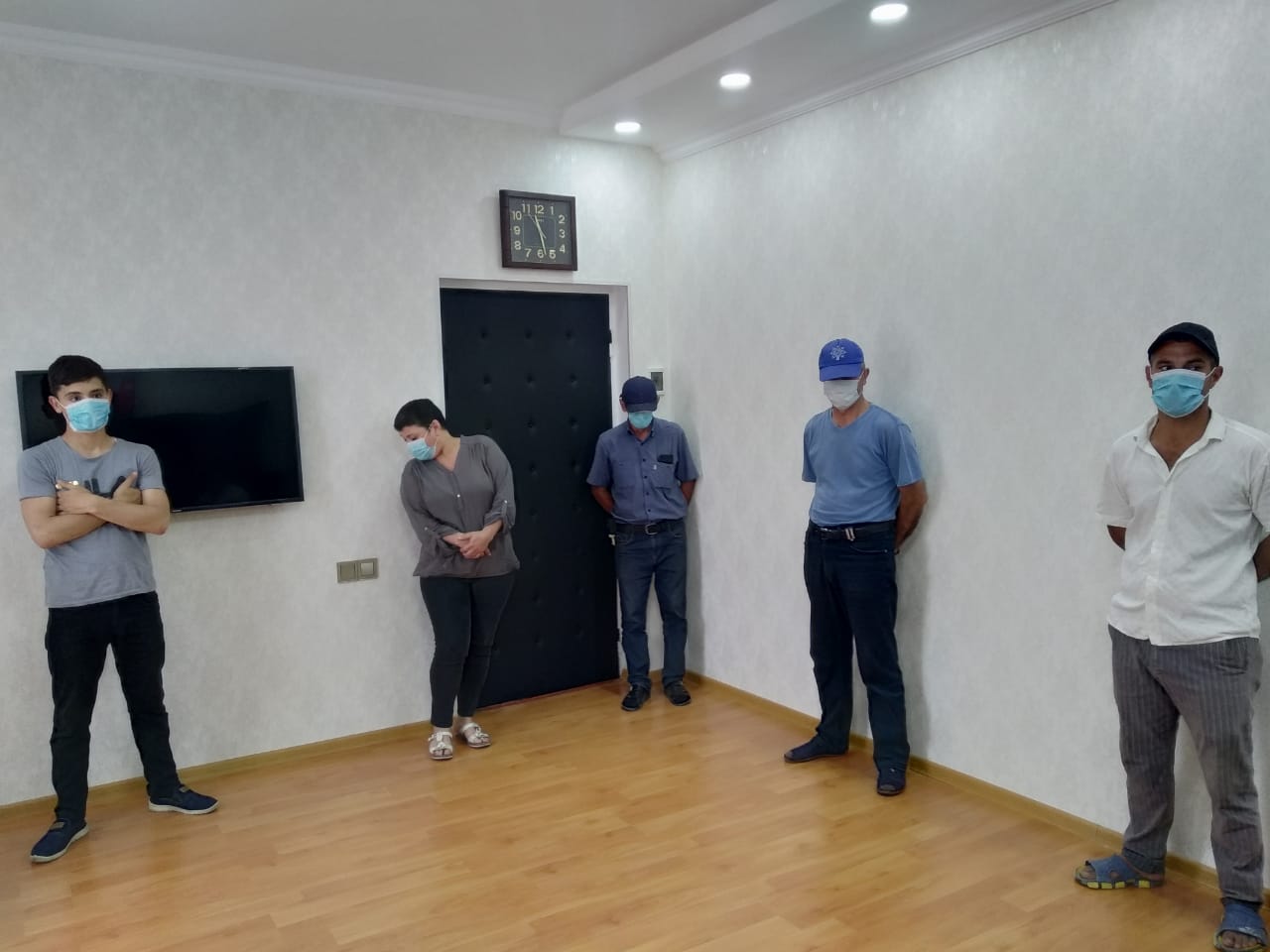 Nabranda karantin günü diskoteka edənlər tutuldu - FOTO Nabranda karantin günü diskoteka edənlər tutuldu - FOTO