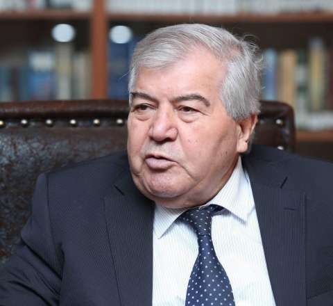 Sabir Rüstəmxanlının müsahibəsi Albaniya mətbuatında - FOTO 