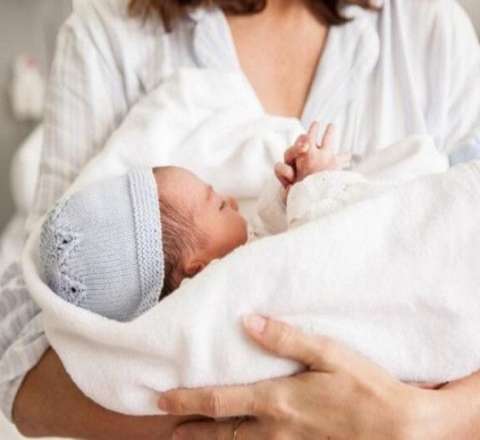 Hamiləliyə görə ödənişlər yeni qaydada hesablanacaq 