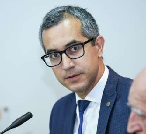 20 günlük sədr – Kamran Əsədov vəzifədən uzaqlaşdırıldı 