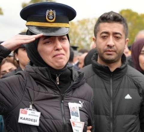 Türkiyə şəhidlərini torpağa tapşırdı... − FOTO 