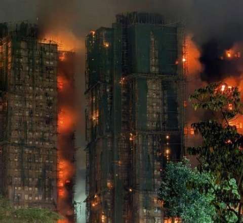 Honq Konqda yaşayış kompleksində yanğında ölənlərin sayı 75-ə çatdı 