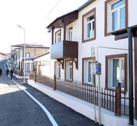 Kərkicahan qəsəbəsinə ilk köç karvanı yola salındı - FOTO