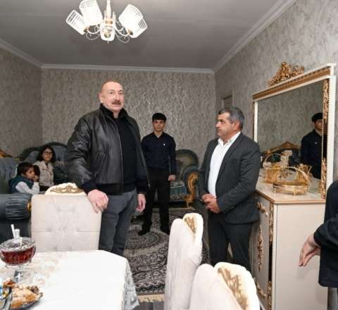 Prezident Ağdərənin Aşağı Oratağ kəndində görülmüş işlərlə tanış olub 