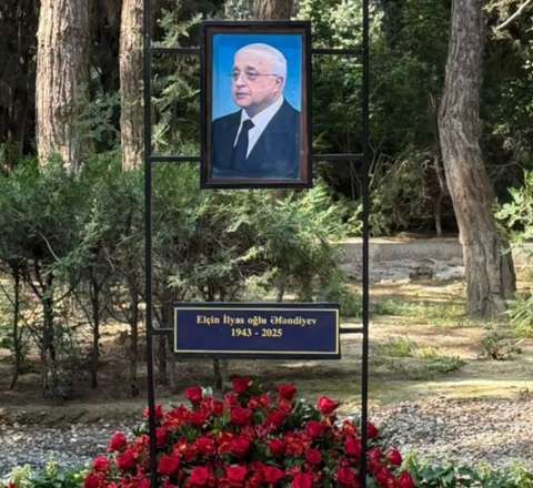 Elçin Əfəndiyevin məzarı ziyarət olundu  - FOTO