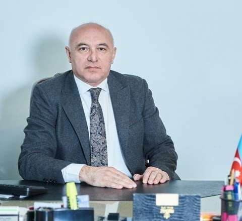 Cənab deputat, vətəndaşlardan kim üzr istəməlidir? 