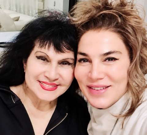 89 yaşlı zeyneb xanlarovanın yeni  FOTOsu