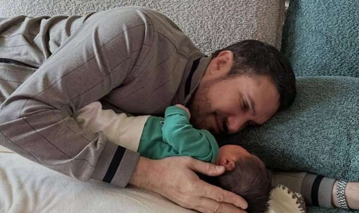 Nadir Qafarzadə nəvəsi ilə - FOTO 