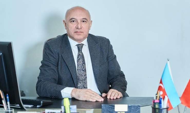 Cənab deputat, vətəndaşlardan kim üzr istəməlidir? 