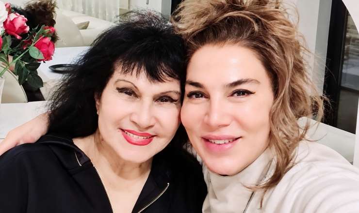 89 yaşlı Zeyneb Xanlarovanın yeni  FOTOsu