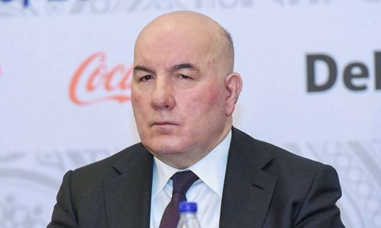 Elman Rüstəmov məşhur şadlıq evini satdı 