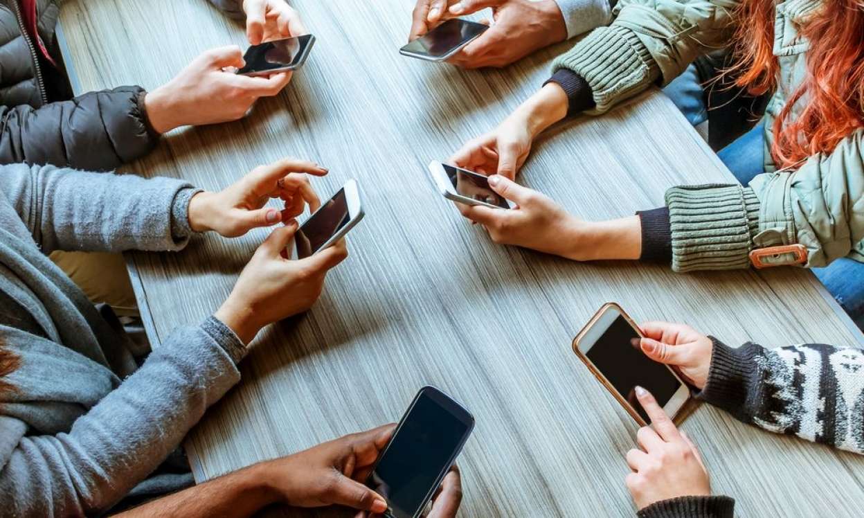 Kim köhnə telefonları saxlayıbsa, bəxti gətirdi -  Sərvət dəyərindədir