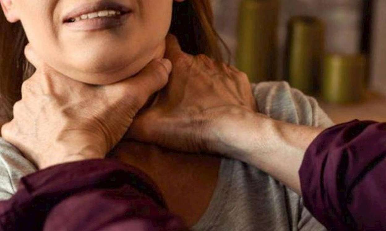 Azərbaycanda dəhşət: 15 il əvvəl anasını öldürmüşdü, həbsdən çıxıb bacısını qətlə yetirdi - TƏFƏRRÜAT 