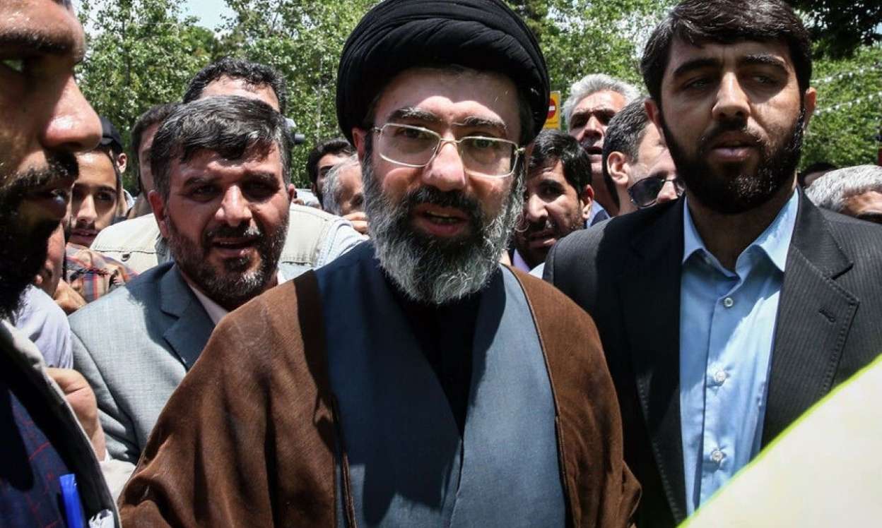 Müctəba Xameneinin 17 yaşında çəkilmiş VİDEOSU YAYILDI - Görün nə edir? 