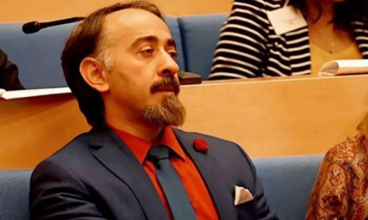 Tanınmış vəkil qızı ilə bağlı ittihamlara cavab verdi:  “Nə çəkibsə, əcəb eləyib”