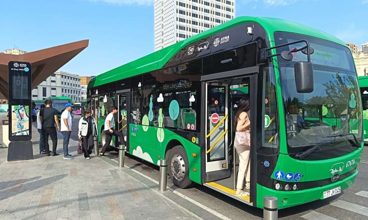 “Ekspres avtobuslara mindinsə, elə bil,  dustaqsan”