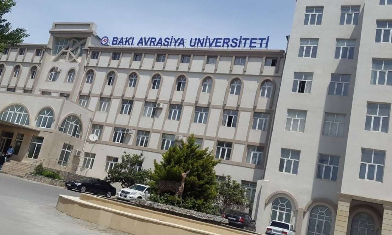 Avrasiya Universitetinin tələbələri bezib:  2 ildir əziyyət çəkirik - VİDEO