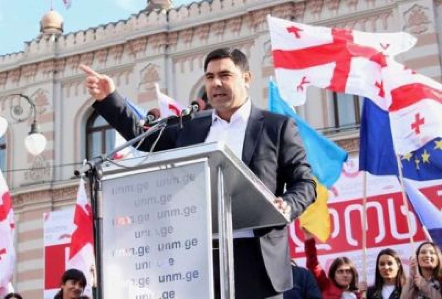 Borçalıda gərgin vəziyyət yarandı -  SOS