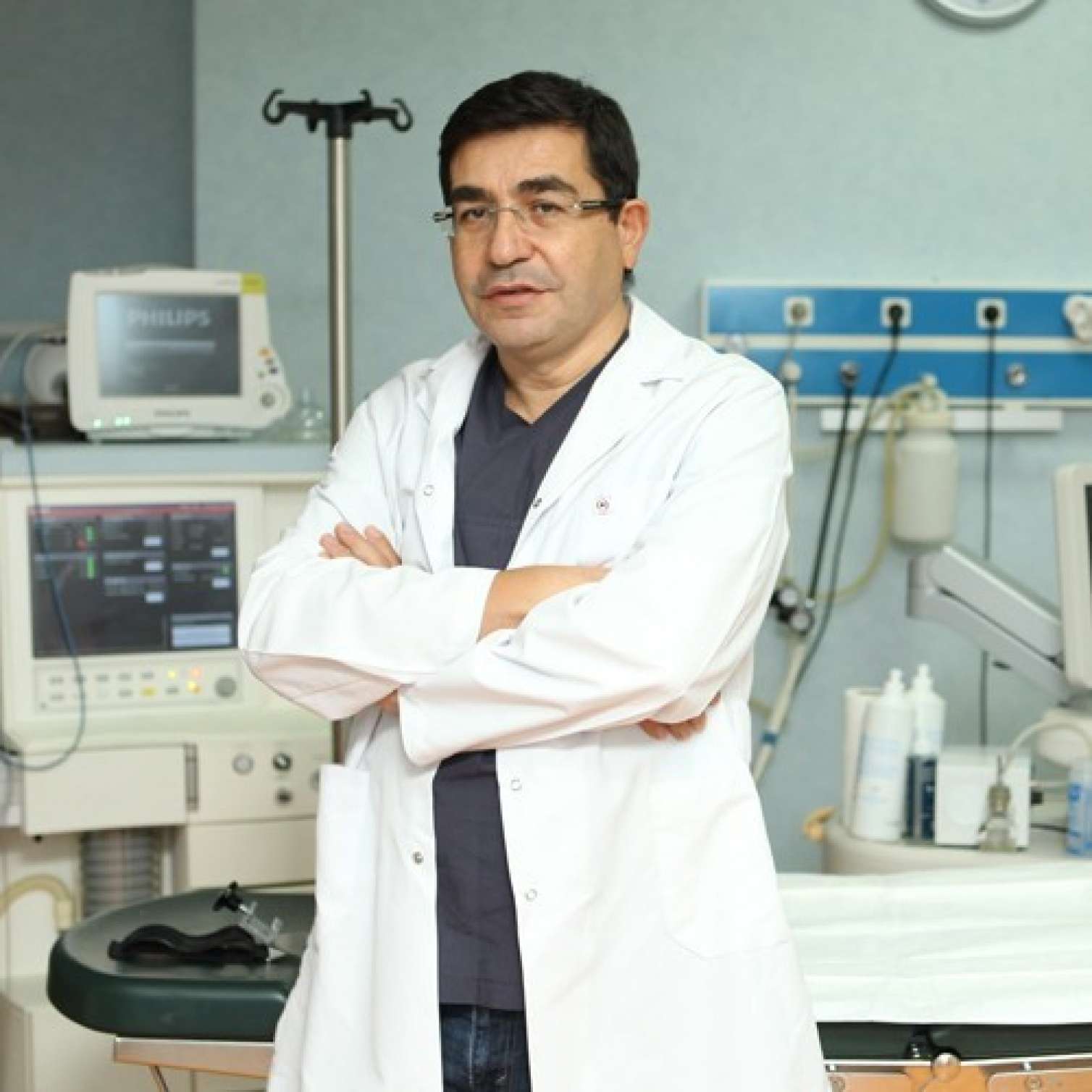 Məşhur klinikada süni mayalanma dələduzluğu -   6700-ü alınan pasiyent məhkəməyə müraciət etdi