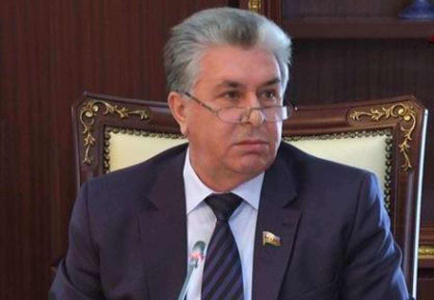 Gəncə qapıları necə qaytarılsın? -  “Münasibətlər pozula bilər”/RƏYLƏR