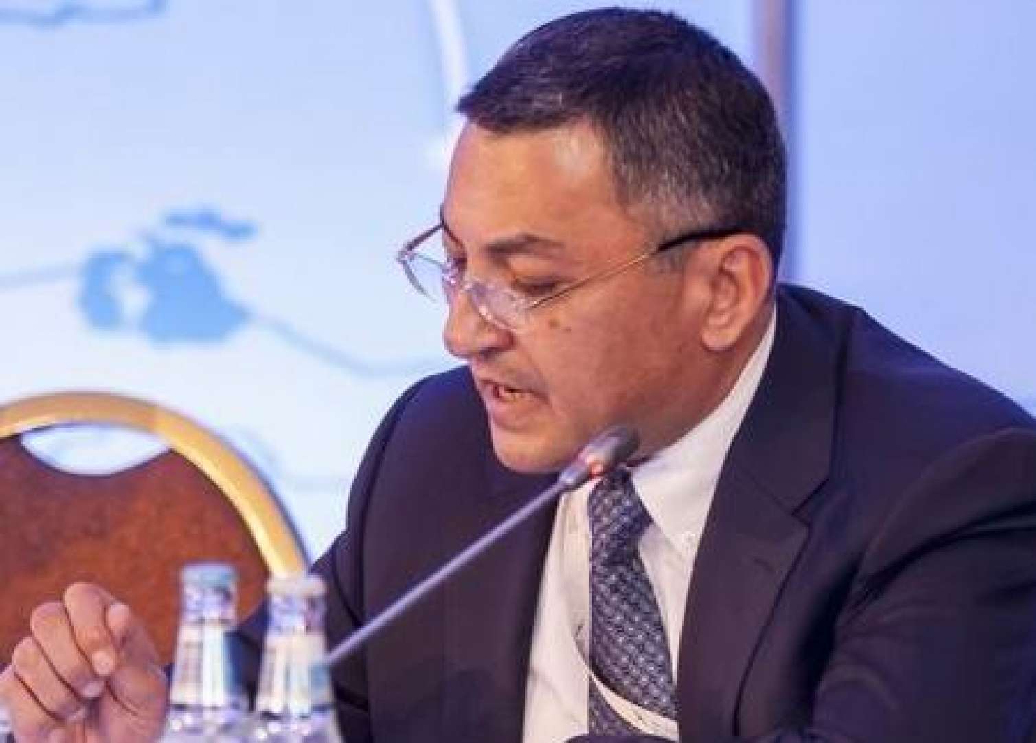 Gəncə qapıları necə qaytarılsın? -  “Münasibətlər pozula bilər”/RƏYLƏR