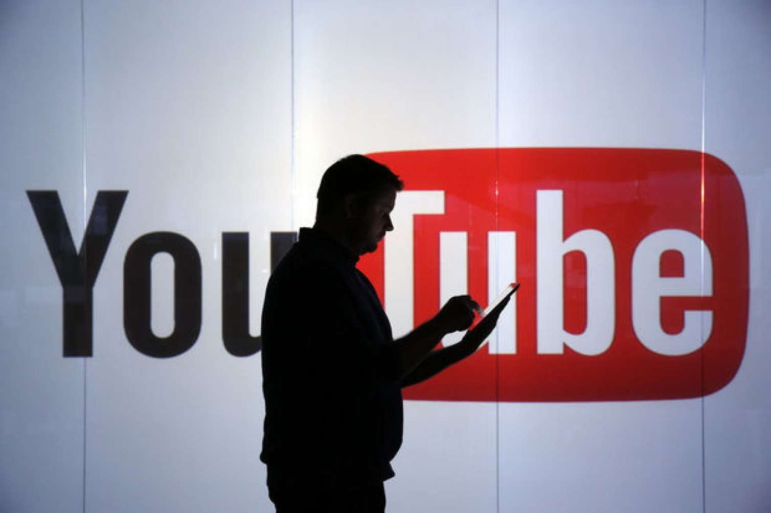 "YouTube" yalan məlumatları siləcək 