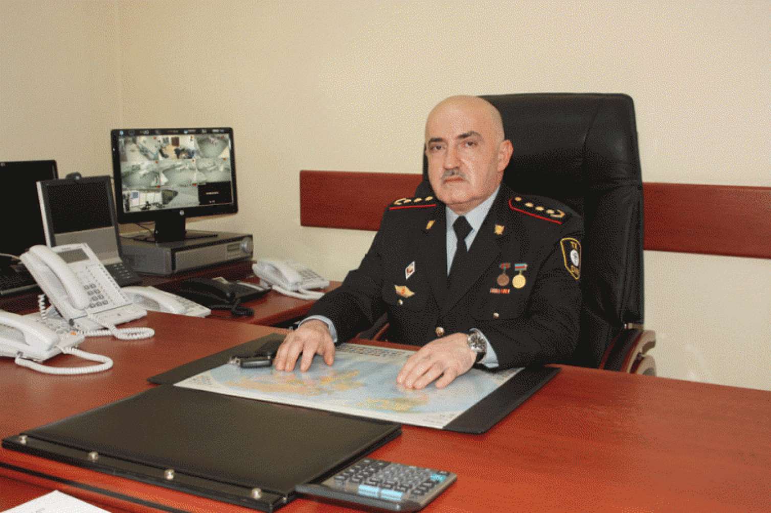 Ramil Usubov  DİN-in hospital rəisini təqaüdə göndərdi 