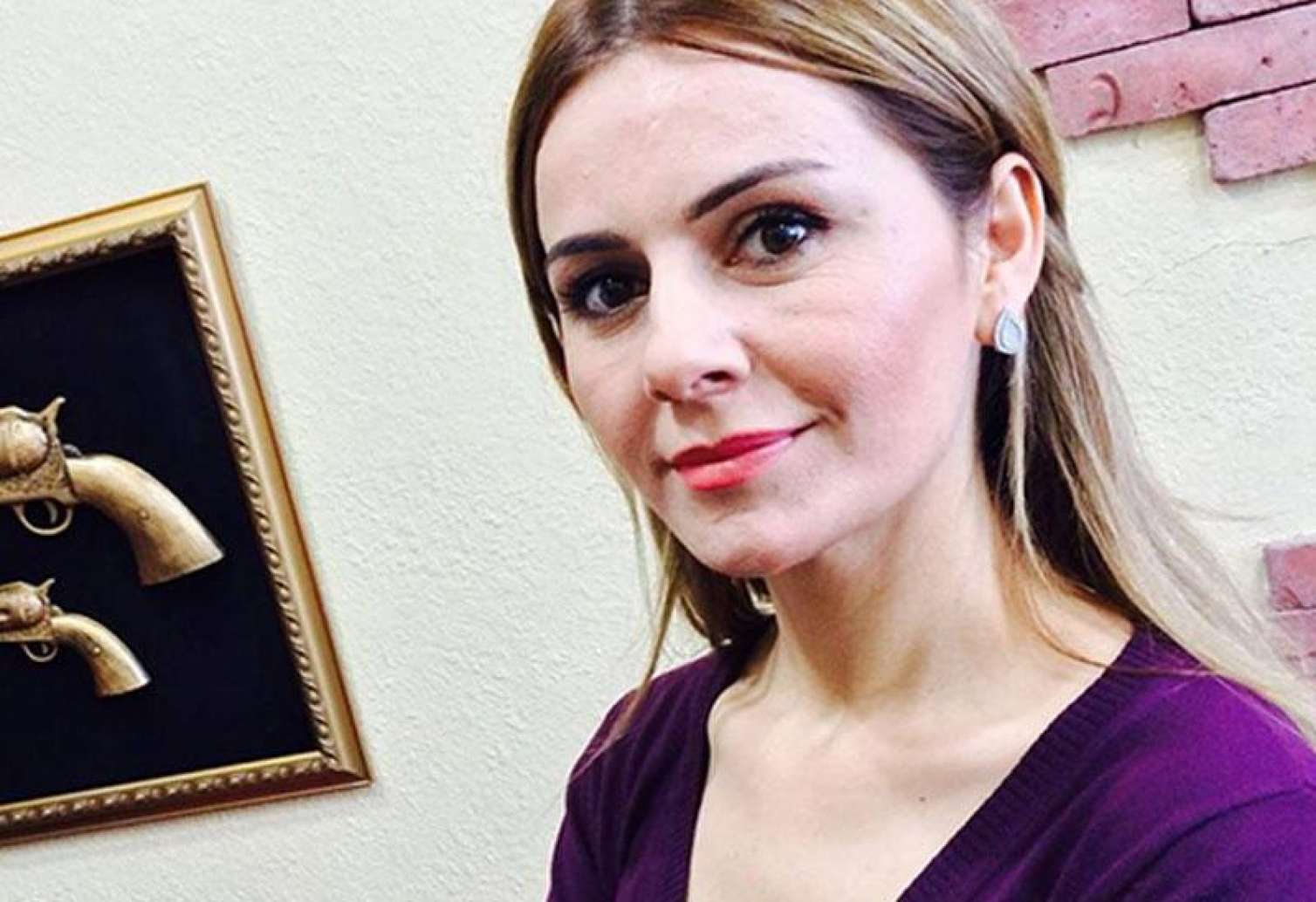 Qənirə Ataşova Azərbaycanı tərk etdi 