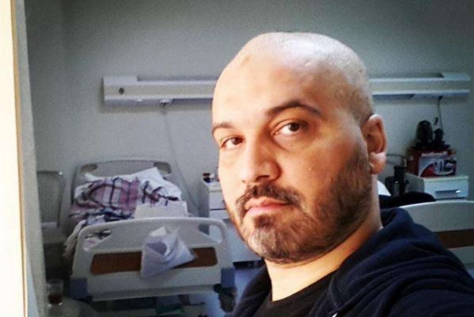Xərçəngdən əziyyət çəkən rejissor komaya düşdü 