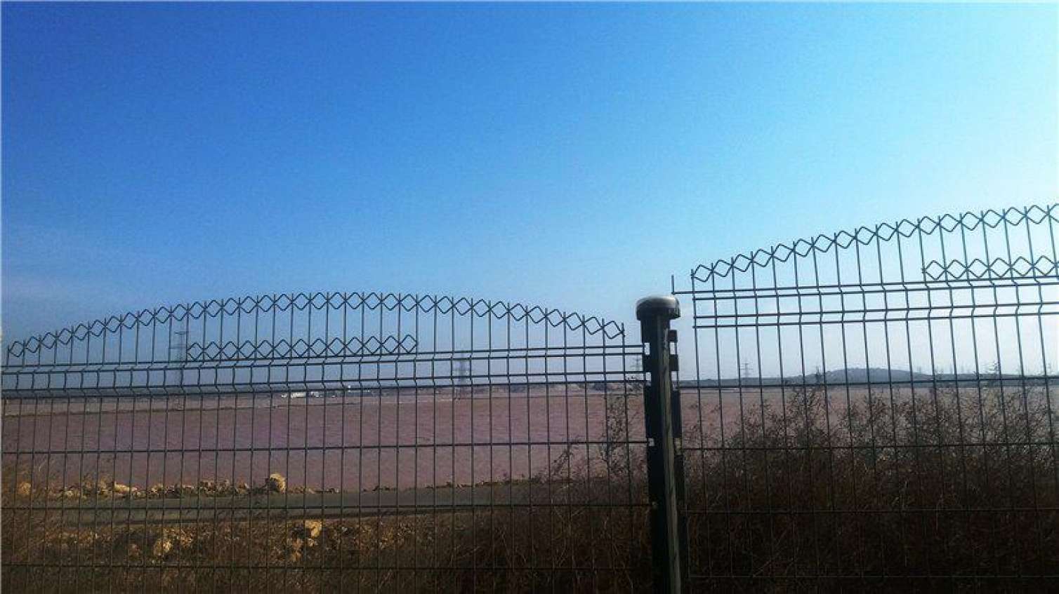 Sakinlərin "çörək ağacı"nı - Masazır duz gölünü kim hasarlayıb? -  FOTOLAR