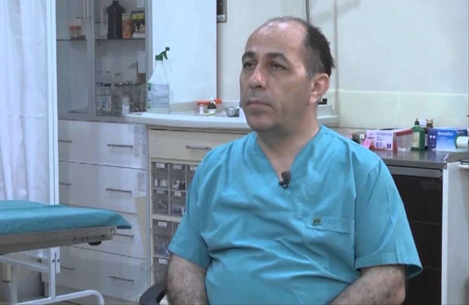  - Şok qiymət pasientləri özündən çıxardı/ FOTO Məşhur həkimin qəbulunda dava