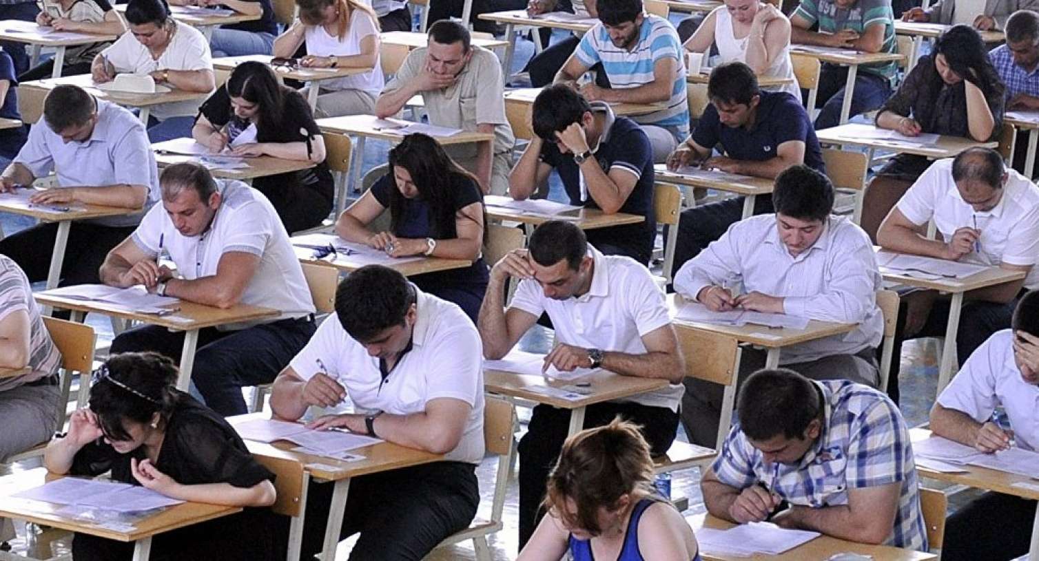Vergilər Nazirliyinə işə qəbul imtahanı keçirildi 