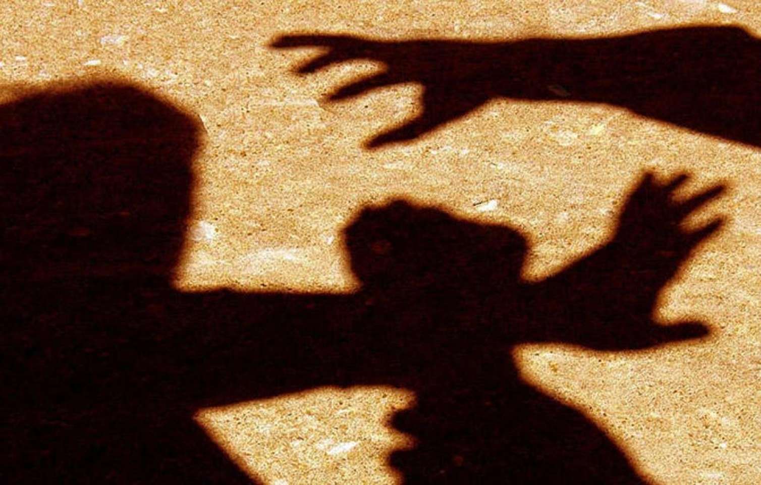 Sumqayıtda polis rəisinin otağında insident -  Yaralananlar var
