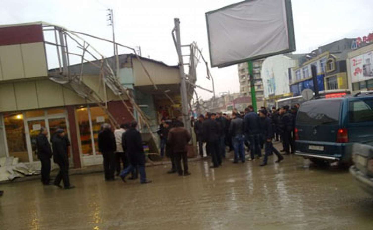 İcra başçısı “Razin talkuçkası”nı niyə sökə bilmədi? -  FOTOLAR