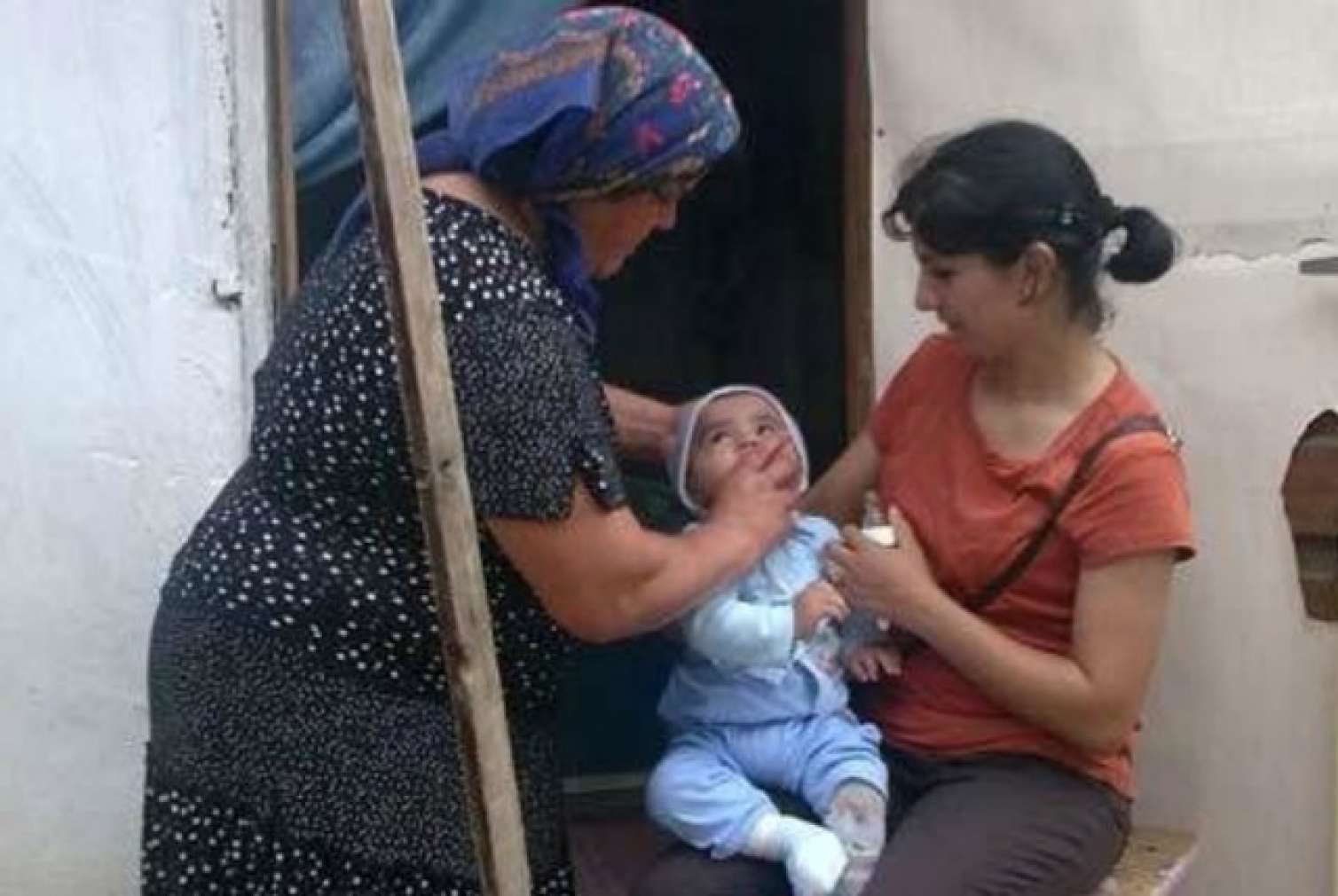 Azərbaycanda məşhur olan “çöp çıxarma əməliyyatı” -  “Allah bizə vəhy verib”