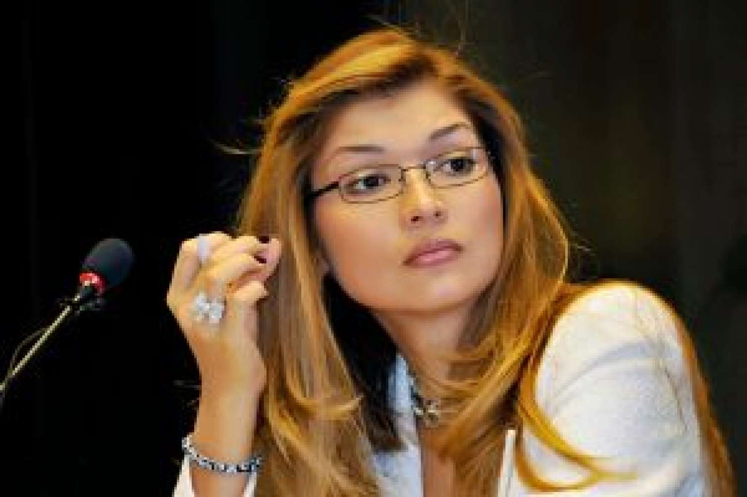 Gülnarə Kərimova həbs olundu 