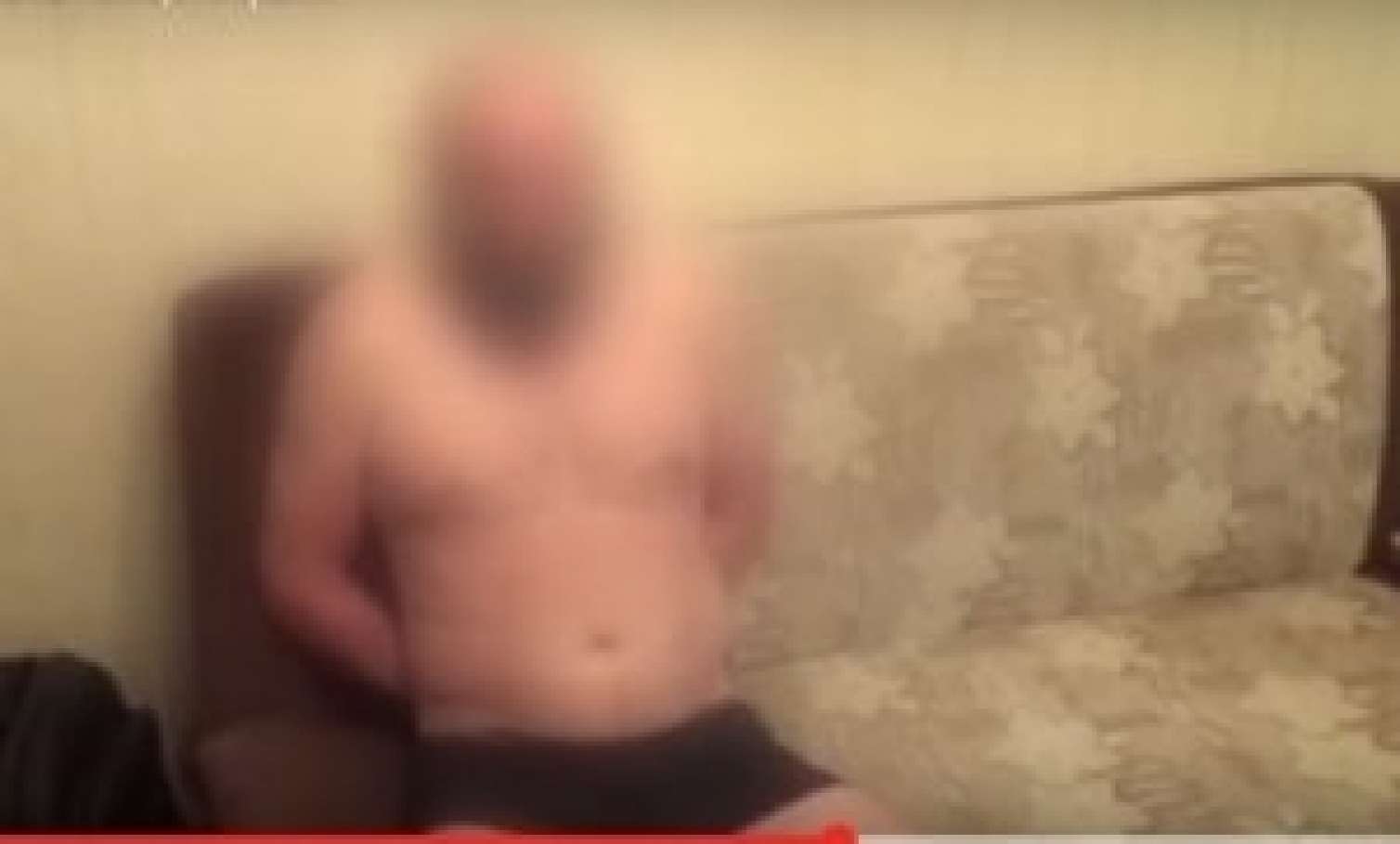 Azərbaycan yığmasının pedofil keçmiş baş məşqçisi çılpaq yaxalandı -  VİDEO