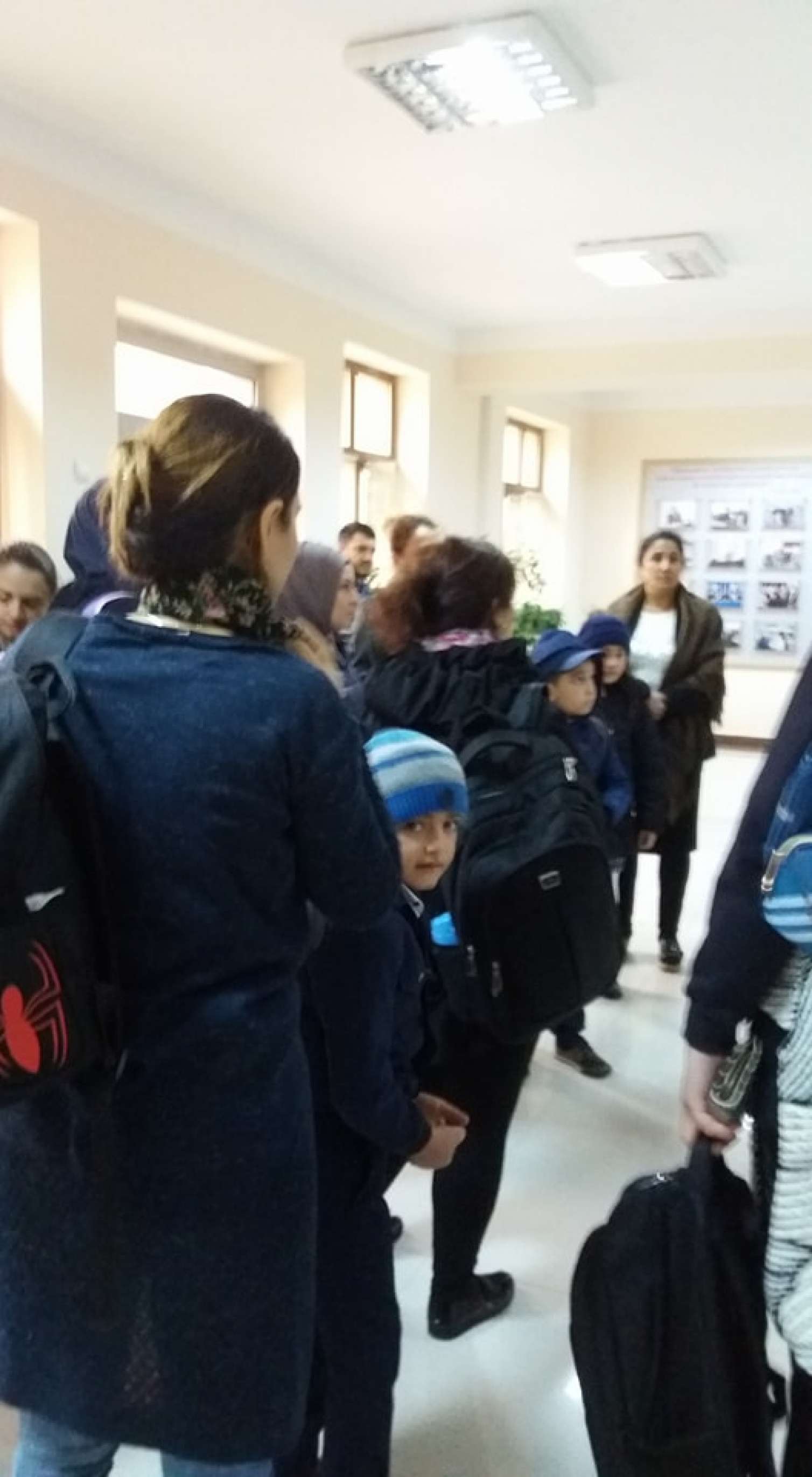 Zəngilan rayon 33 saylı məktəbdə qalmaqal -  - FOTOLAR Valideynlər uşaqlarını məktəbə buraxmadı