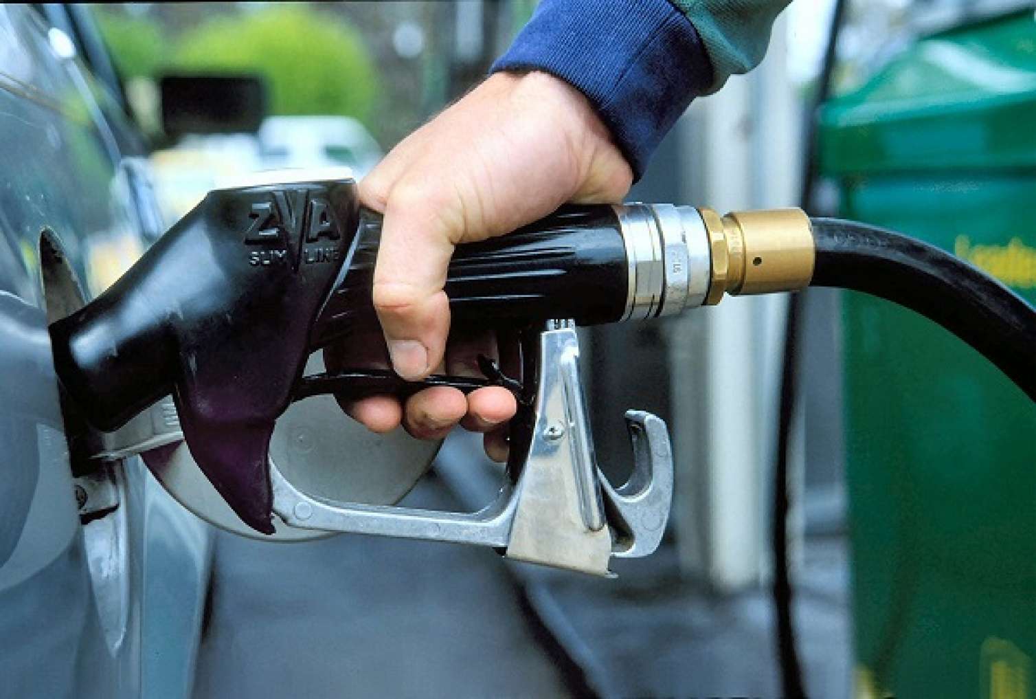 "Azpetrol" benzinin qiymətini qaldıracaq? 