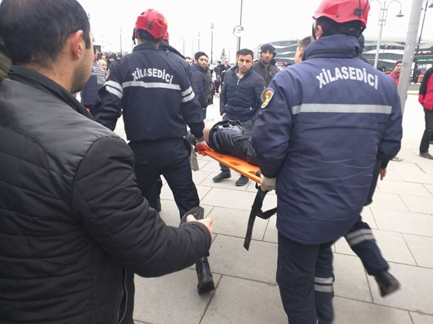 Bakıda vətəndaşa qarşı inanılmaz vəhşilik -  VİDEO