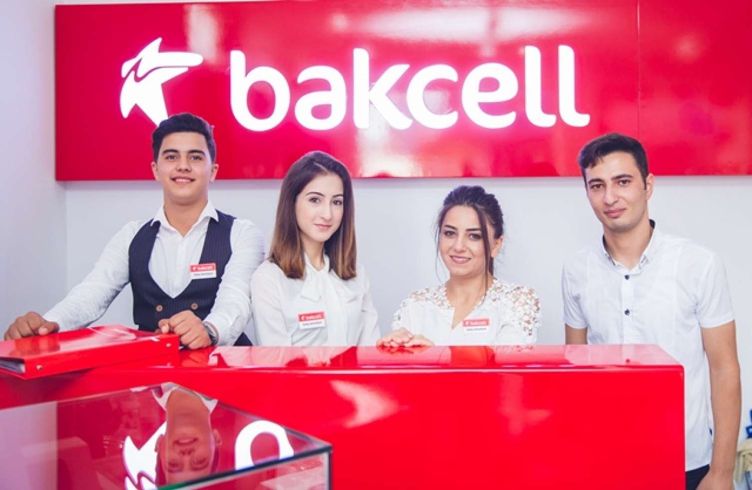 Göyçayda “Bakcell”in yeni rəsmi diler mağazası açıldı 