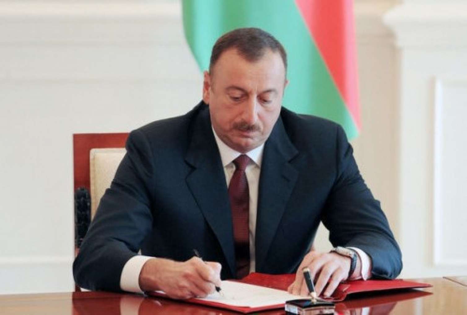 Prezident bu nazirliklə bağlı SƏRƏNCAM İMZALADI